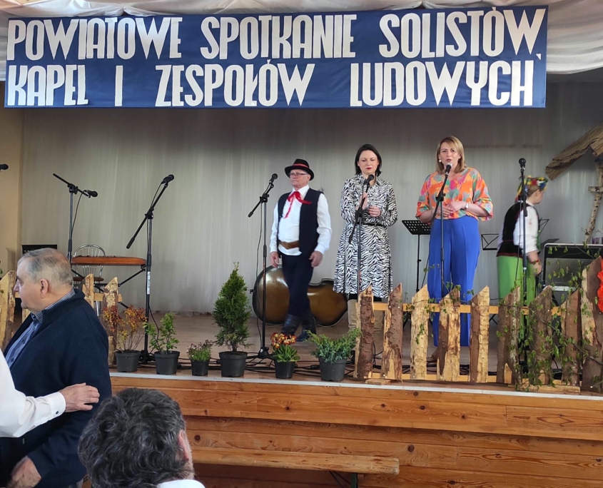 XII Powiatowy Przegląd Solistów, Kapel i Zespołów Ludowych w Dobrzycy.